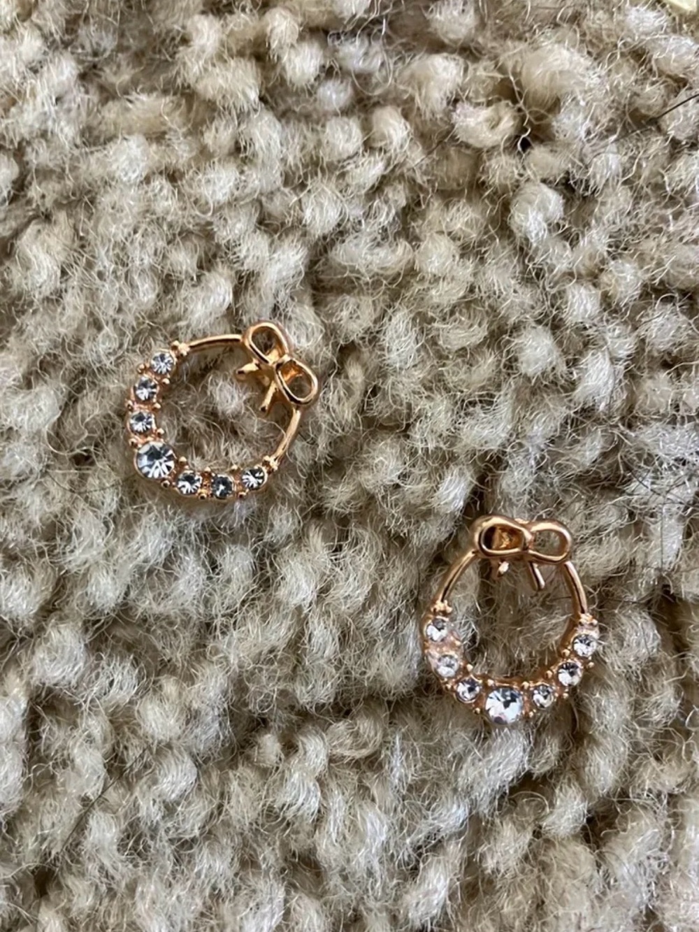 Christmas Wreath Bow Stud Earrings - Rhinestone, Festive Holiday Jewelry, Cute